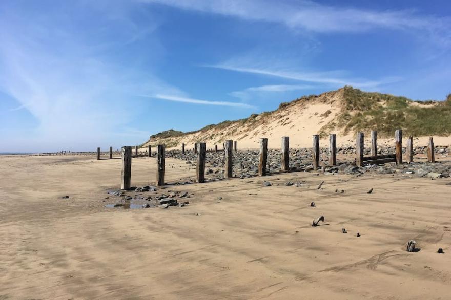 Bay Tree - centre Braunton - Saturday c/over - Walk to restaurants, pubs & shops