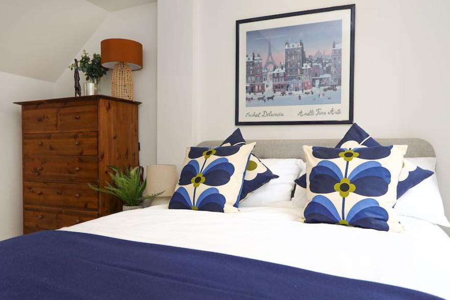 Archway Luxury Interior Designed 1 bed