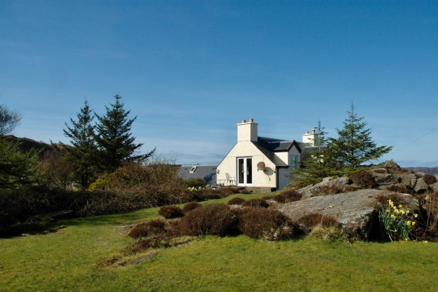 Assapol Cottage on the beautiful Island of Mull<br>