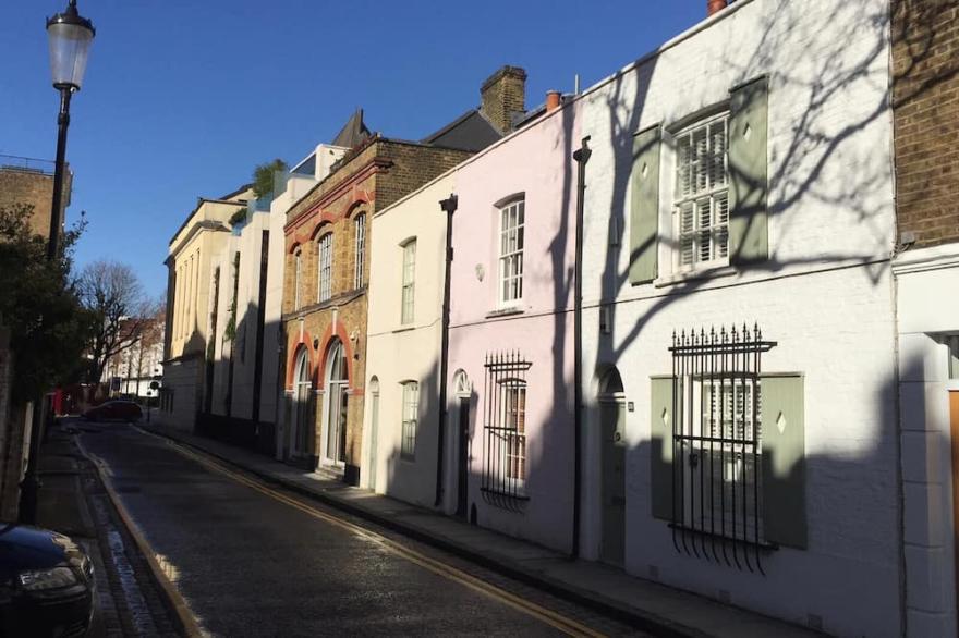 CHELSEA LONDON LUXURY TOWN HOUSE - UPMARKET LOCATION - GREAT PLACE TO STAY