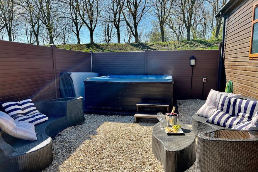 Enjoy Stag's Head, a luxury log cabin style lodge