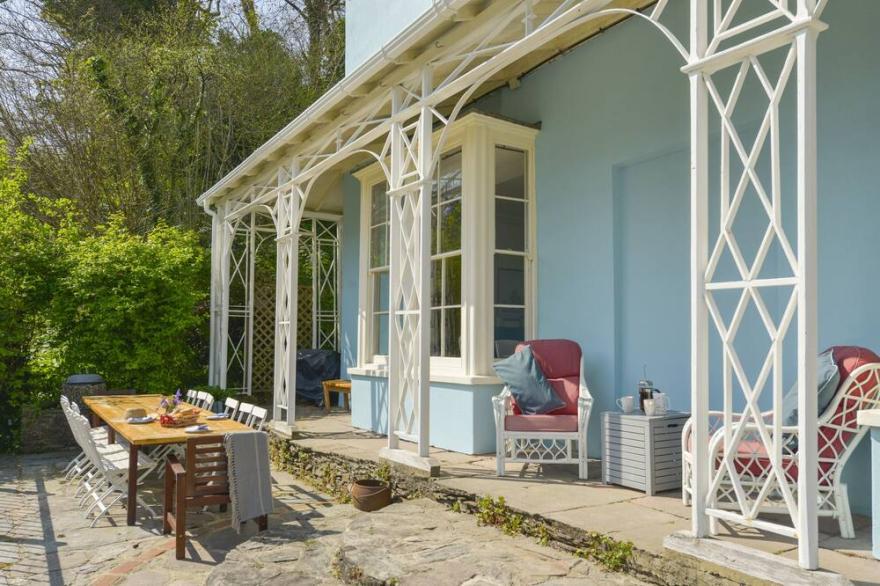 WOODLANDS, pet friendly, with open fire in Dartmouth