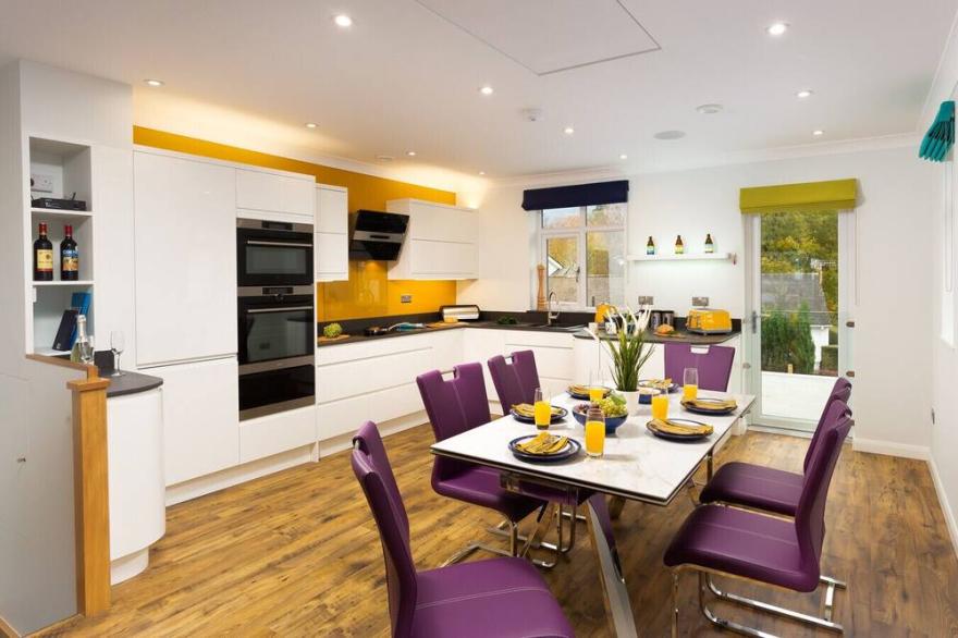 FELL VIEW, family friendly, with a garden in Keswick