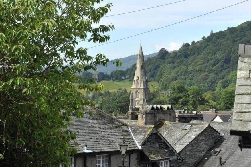 ARGYLE COTTAGE, family friendly, with open fire in Ambleside