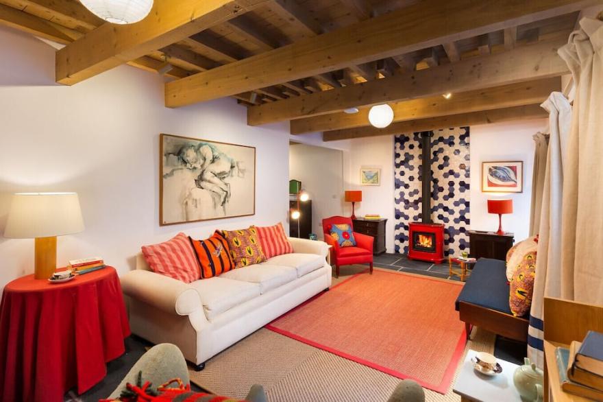 KENTMERE HALL BANK BARN, pet friendly, with open fire in Kentmere