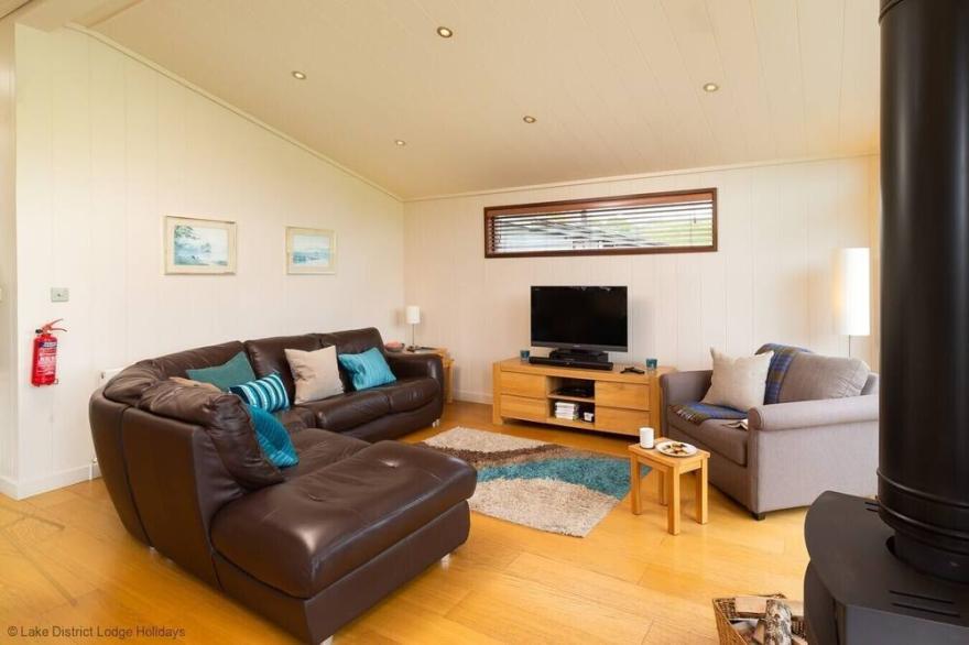 THIE LOGHEY, family friendly, with open fire in Hawkshead
