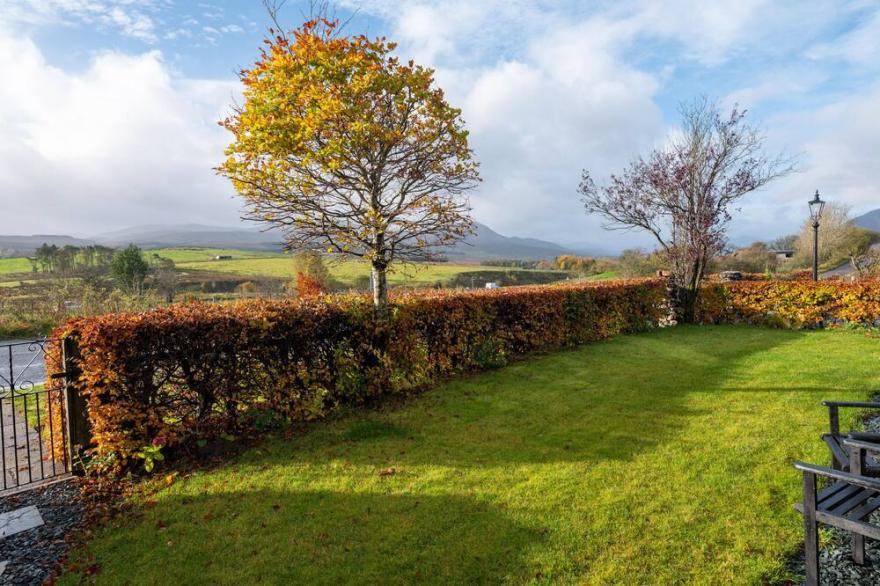 SHERRIFF, family friendly, with open fire in Penrith