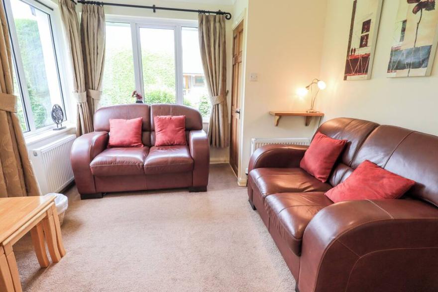 BIRCH KNOLL, family friendly, with a garden in Ambleside