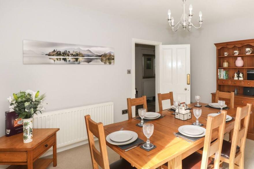 BRANDELHOW HOUSE, pet friendly, with open fire in Keswick