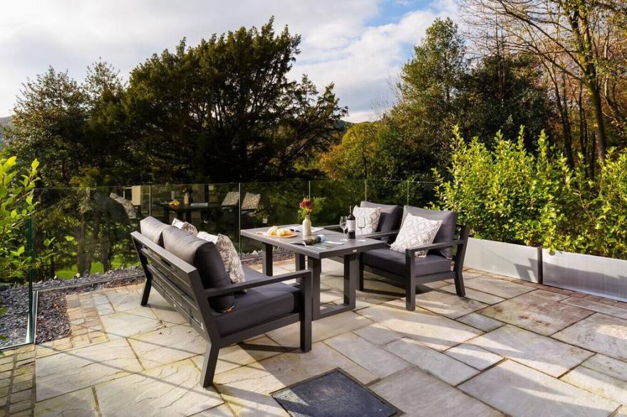 LARNA PLACE, family friendly, with a garden in Ambleside