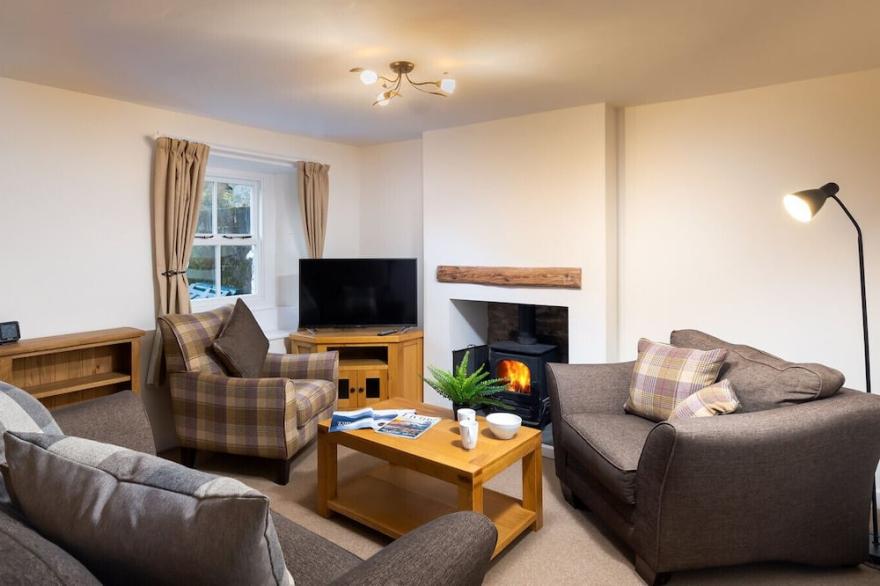 YEW TREE COTTAGE BORROWDALE, pet friendly in Rosthwaite