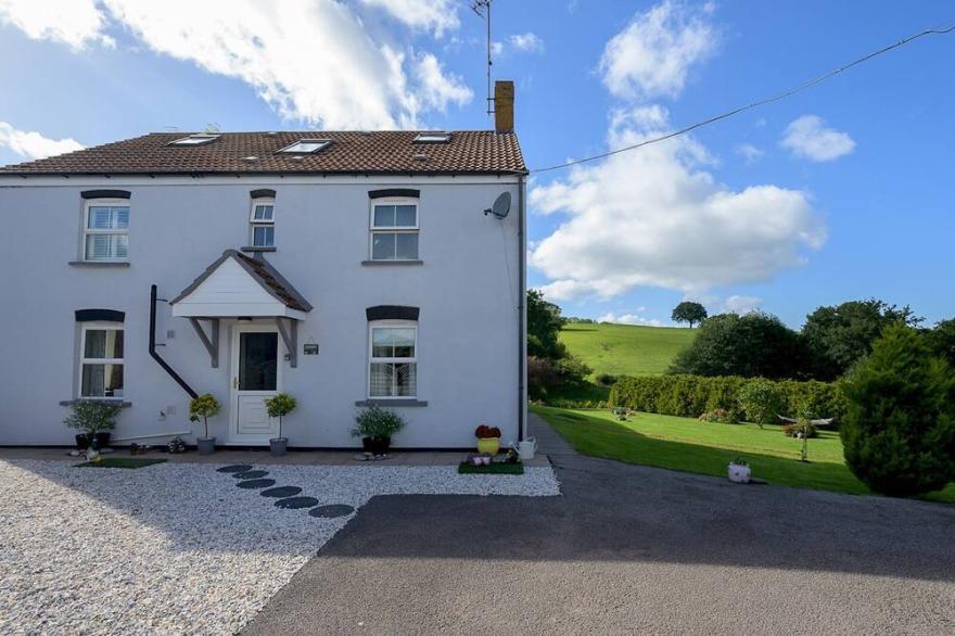 Pass the Keys | Porth Vaynor Farmhouse and Gardens