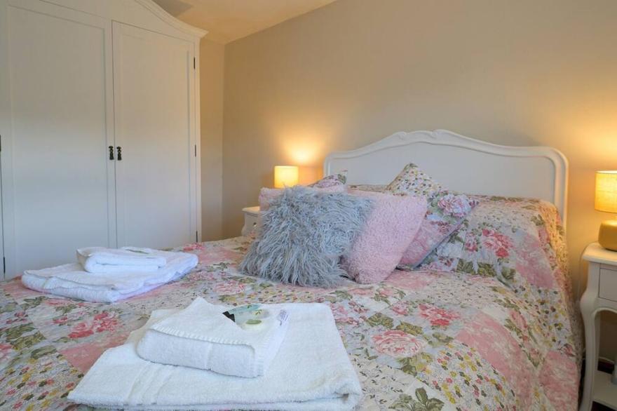 Pass the Keys | Porth Vaynor Farmhouse and Gardens