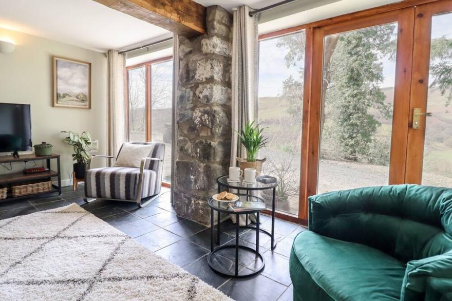 YSGUBOR CRAIG Y GRONFA, family friendly, with open fire in Mallwyd