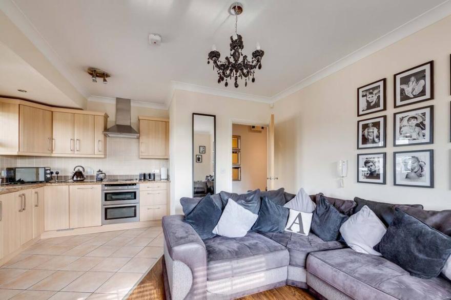 Pass the Keys | Lovely 1 bed apartment overlooking Albert Park