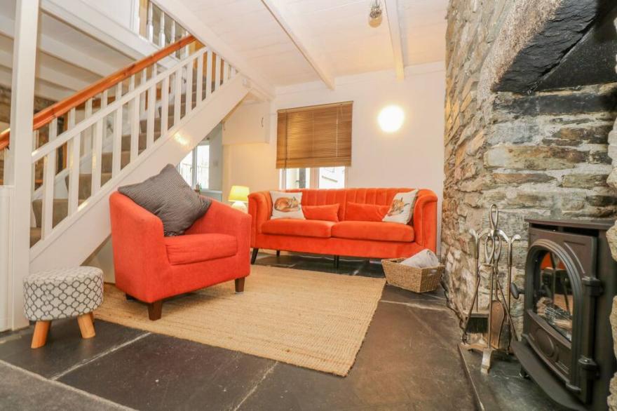 BANDYLEGS COTTAGE, pet friendly, country holiday cottage in Bodmin