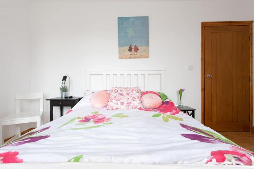 New Listing. Central London 15 min, Tube 1min walk, Tottenham Hotspurs Stad.5min