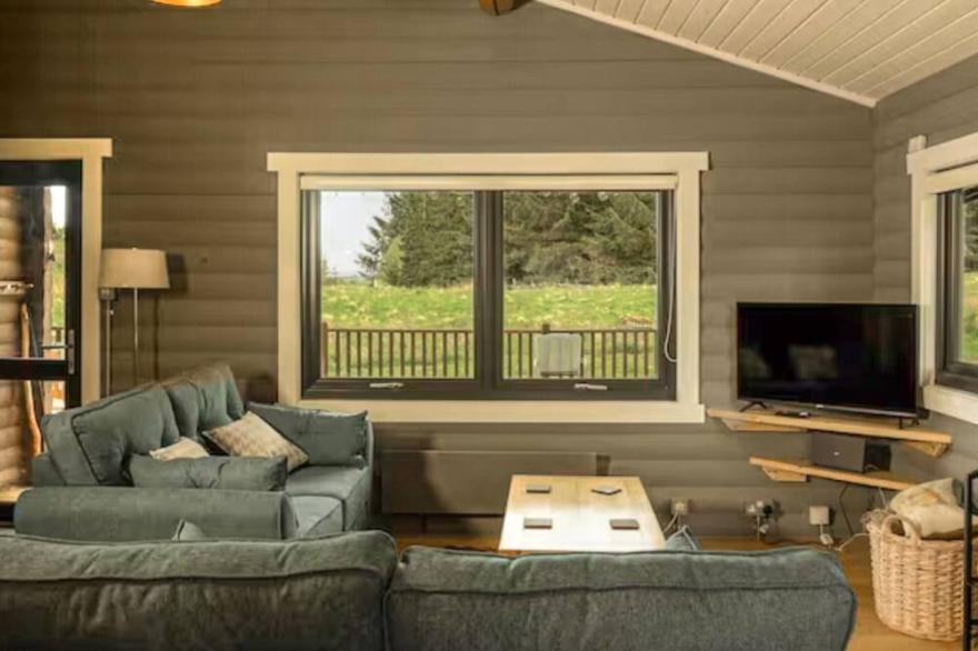 2 bedroom accommodation in Blairgowrie