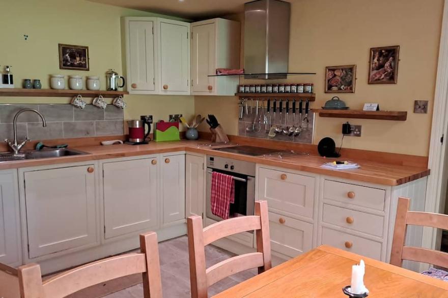 Rose Cottage, Lyonshall