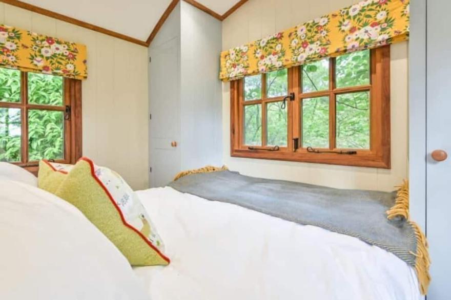 The Shepherds Hut -  a tremaine manor that sleeps 2 guests  in 1 bedroom