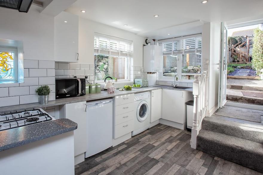 2 bedroom accommodation in Lelant
