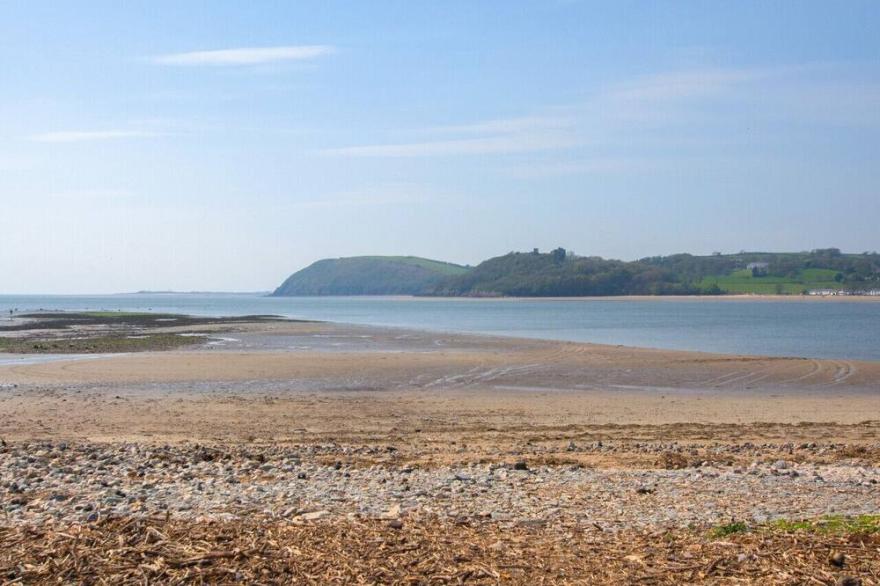 Bwthyn Bach - One Bedroom House, Sleeps 2