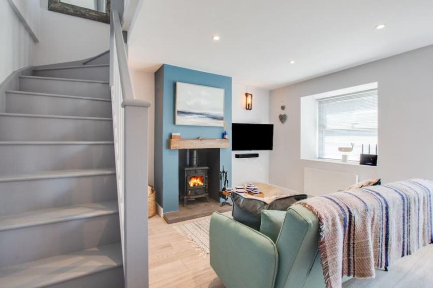Bwthyn Bach - One Bedroom House, Sleeps 2