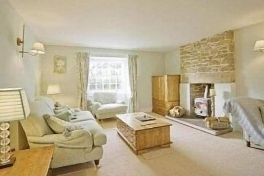 Elegantly Refurbished Cornish Farmhouse With Heated Swimming Pool