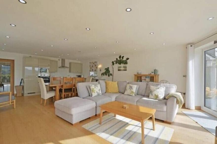 Luxury ground floor Apartment Sleeps 5