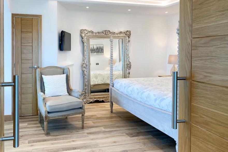 Self catering retreat for two.