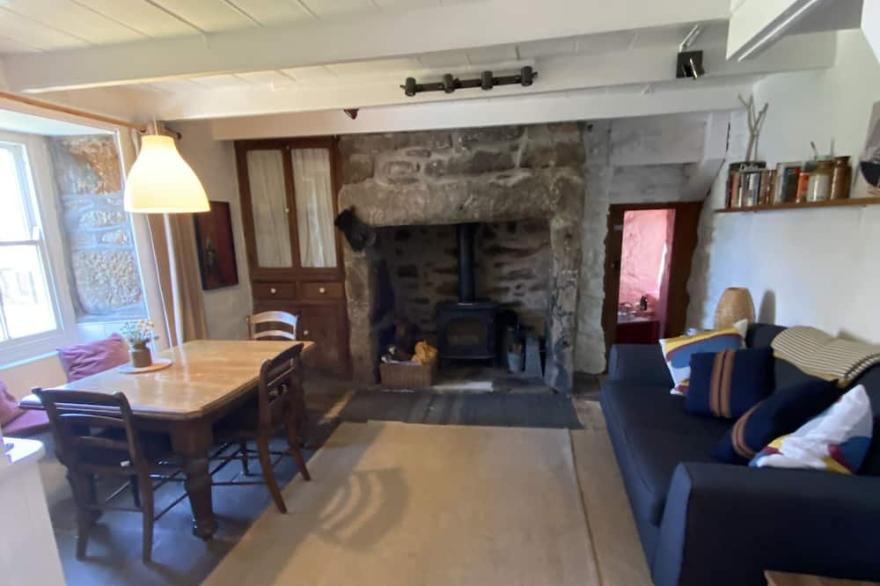 Coastal Tin Miner's Cottage with sea views between St. Just & St Ives