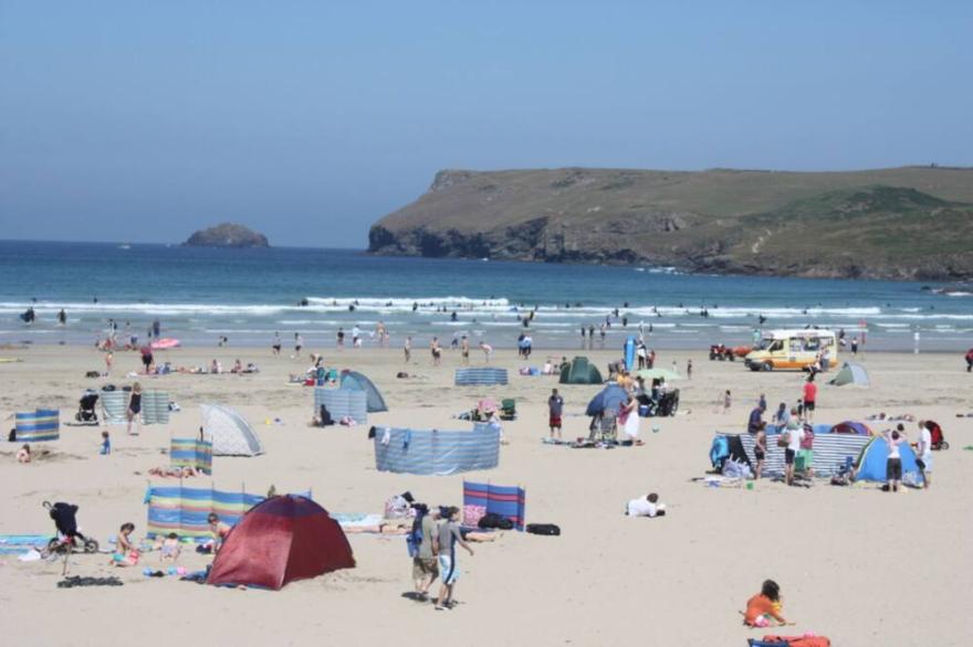 Comfortable Holiday Cottage In The Heart Of Polzeath