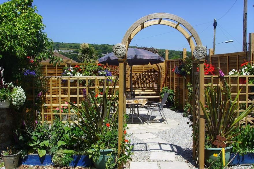Cornish Cottage with private swimming poo.l close to Falmouth , Portreath