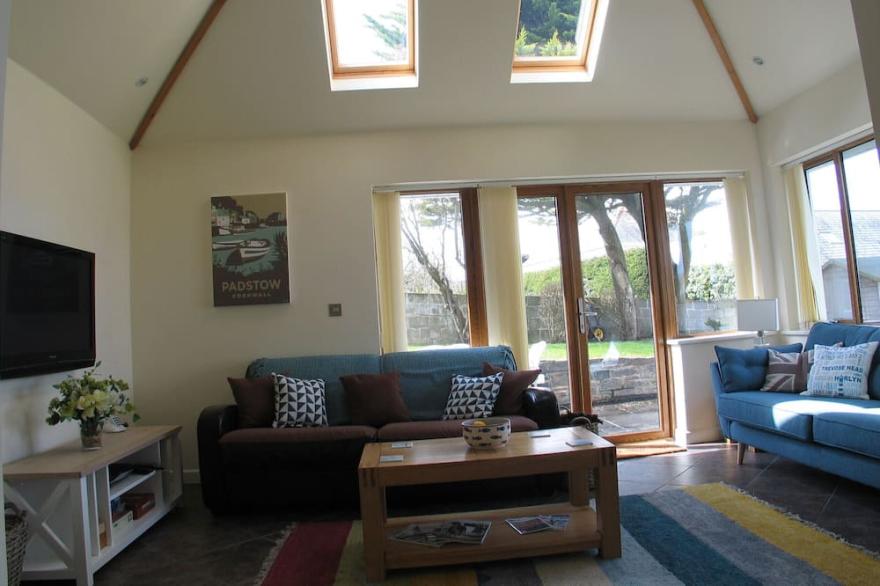 Immaculate Individual Contemporary House overlooking Trevone Bay