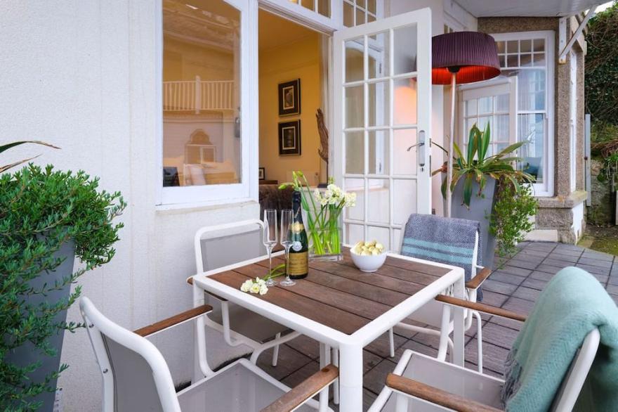 GOLD Award, spa, gym, pool membership, bay view terrace, parking