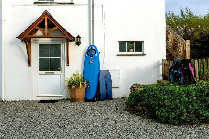 Arnold Cottage -  a cottage that sleeps 6 guests  in 2 bedrooms