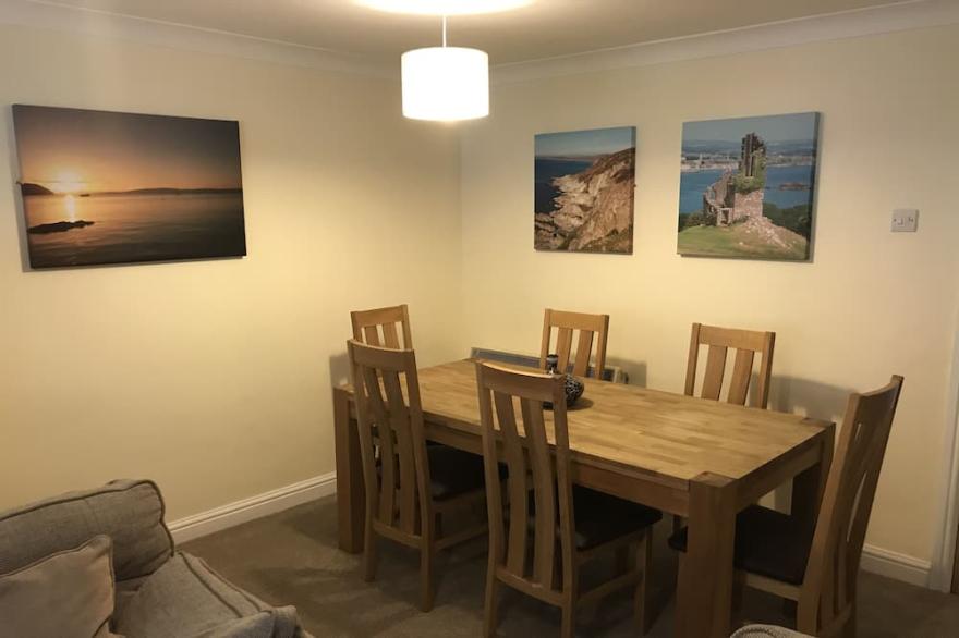 'Home from Home' in this fully equipped Cottage - 5 mins walk to Cawsand beach!