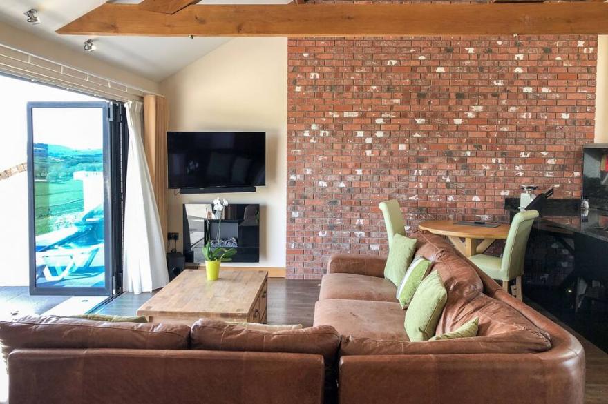 Romantic self catering apartment near Bude, Cornwall