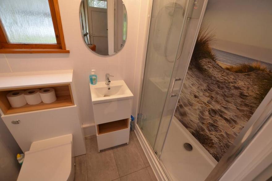 Nautical Themed Retreat, close to St Ives