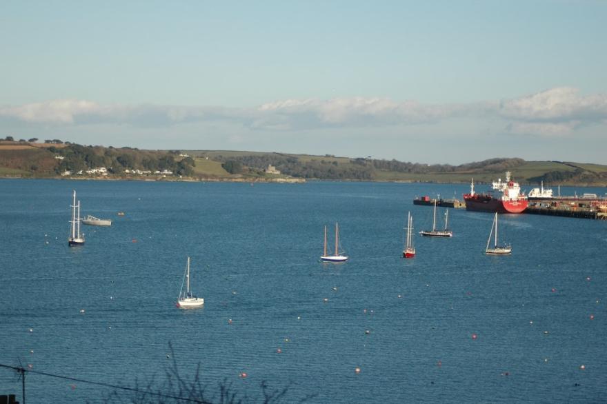 Sea views, peaceful location, garden,  walk to shops, river trips