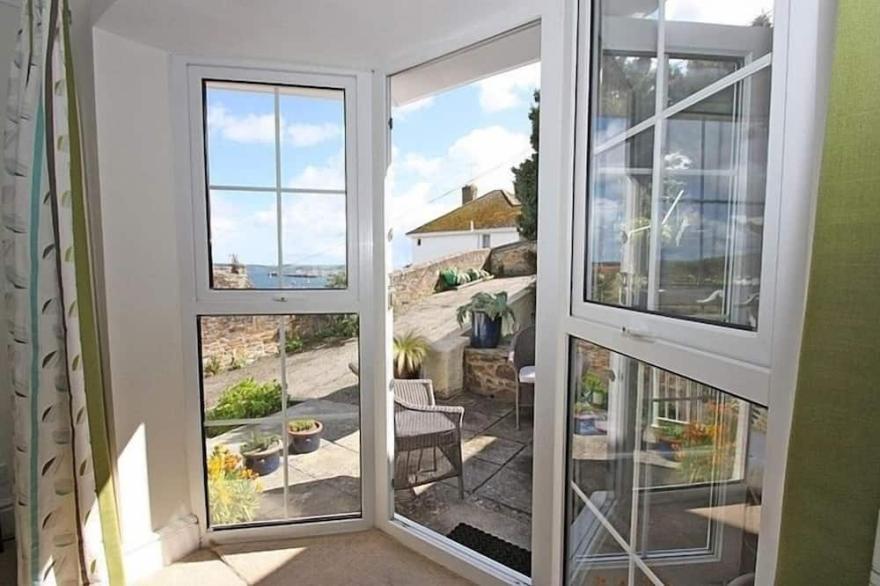 Sea views, peaceful location, garden,  walk to shops, river trips