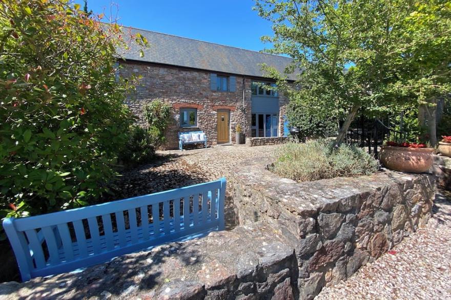 Set in safe, car free setting, close to Totnes, Dartmoor and south Devon beaches