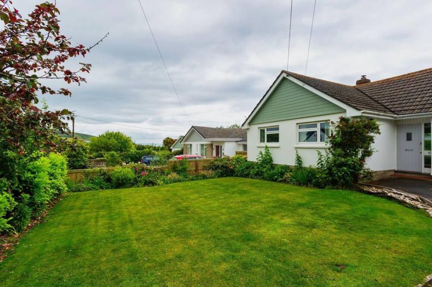 CROYDE PATHFIELDS | 4 Bedrooms | Croyde | Sleeps 8