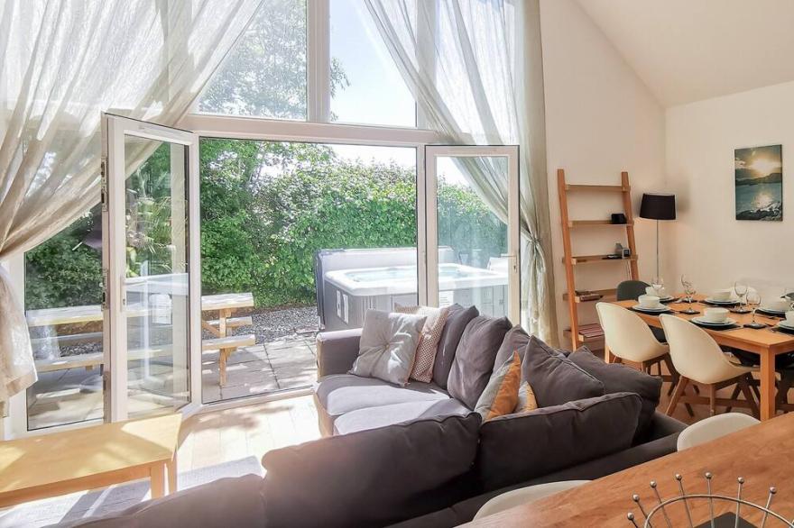 High Tides - Hot Tub | Pet Friendly* | 3 Bed