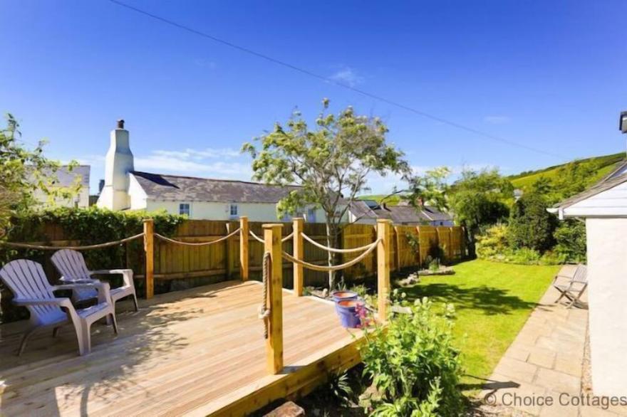 CROYDE HALLGREIN | 4 Bedrooms | Central Village Location