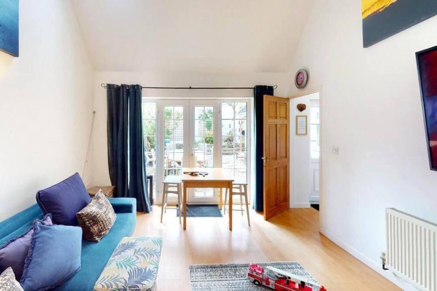 CROYDE HALLGREIN | 4 Bedrooms | Central Village Location