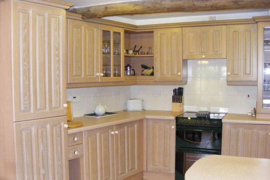 Modern Stone Cottage In Rural Settings, With 1.5 Acres Of Communal Gardens