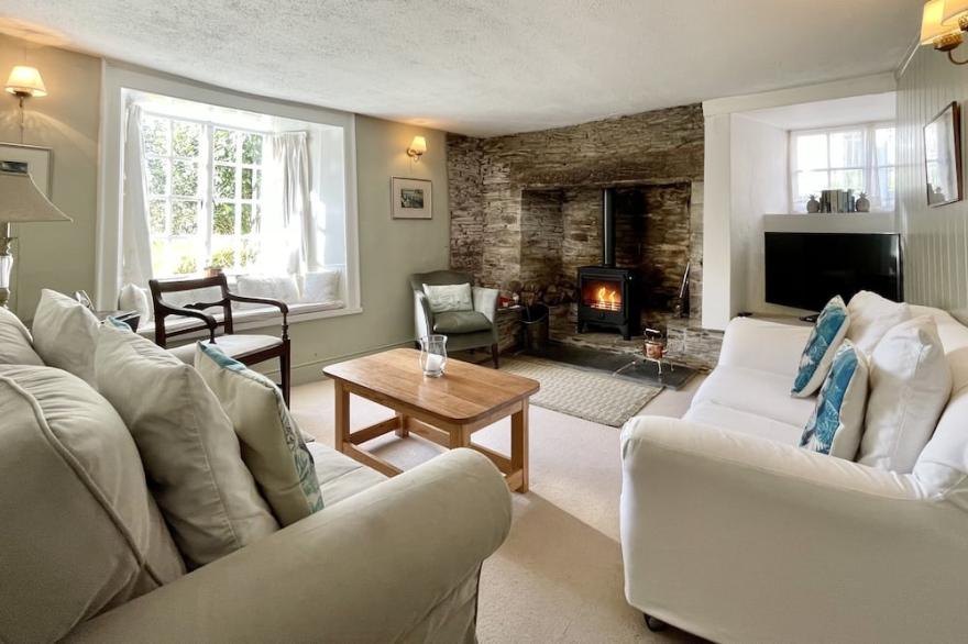 South Devon village cottage, close to beaches and with sunny garden!