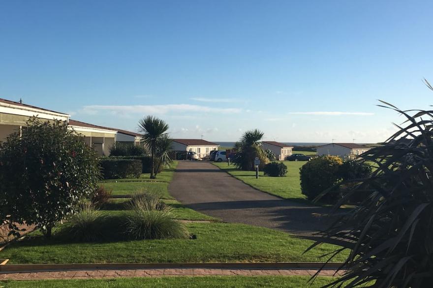 Seaside home,dog friendly,in a peaceful park in Bacton,by the sea,wi-fi