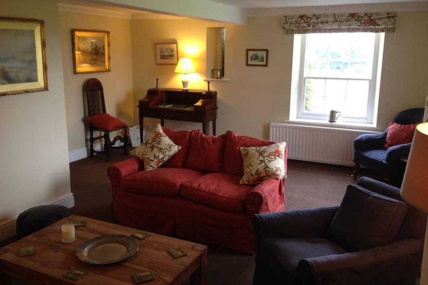 Kirkandrews House.  Sleeps 13 in 7 Bedrooms, 5 Bathrooms. Pets allowed